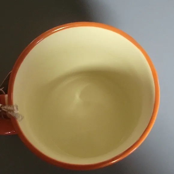 NWT Hello Autum coffee mug. Color white and pink and orange. - Picture 3 of 5